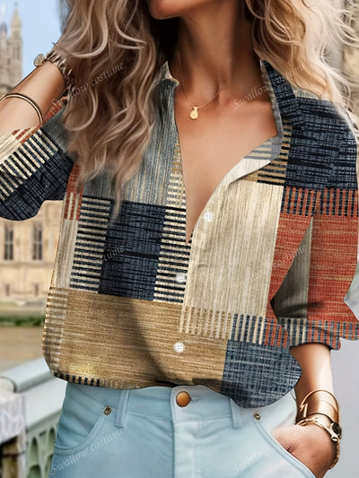 Franka™ | Skjortebluse med jordnære toner og grafisk mønster